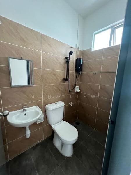Rumah Teres untuk Dijual di Bandar Dato Onn (Tebrau) - Junz Liew - PropertyGuru.com.my