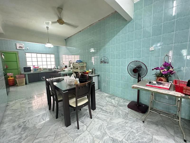 Rumah Teres untuk Dijual di Bandar Sungai Long (Selangor) - Chris Lim Pek Yean - Kitchen - PropertyGuru.com.my