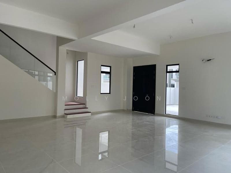 Semi-Detached House for Sale in Taman Sutera Utama (Skudai) - Molly Joon - Living Room - PropertyGuru.com.my