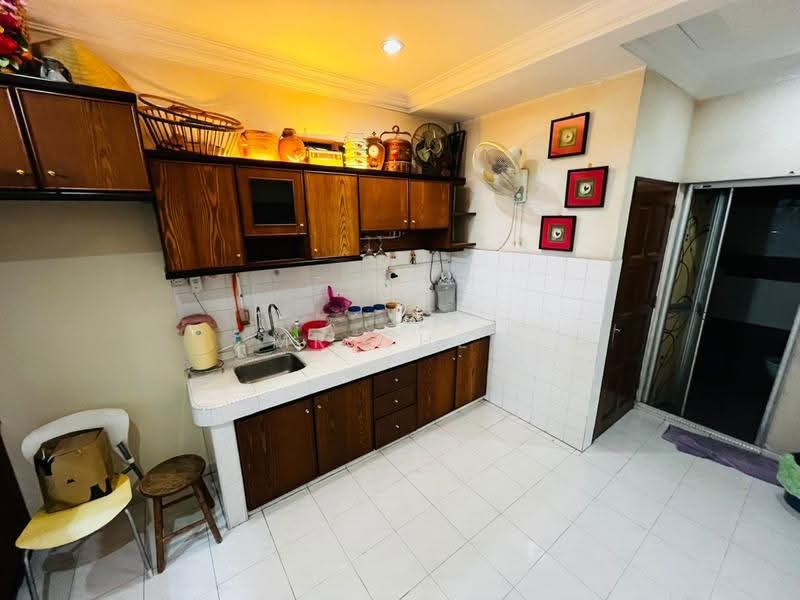 2-storey Terraced House for Sale in Anjung Bercham Utara (Ipoh) - Mr Chee - Kitchen - PropertyGuru.com.my