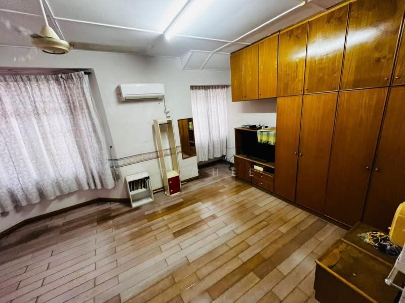 2-storey Terraced House for Sale in Anjung Bercham Utara (Ipoh) - Mr Chee - Bedroom - PropertyGuru.com.my