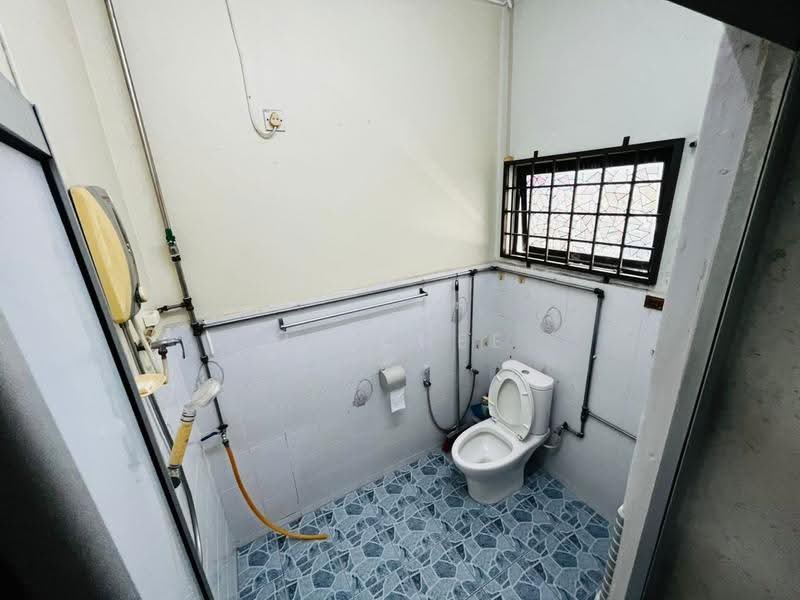 2-storey Terraced House for Sale in Anjung Bercham Utara (Ipoh) - Mr Chee - Bathroom - PropertyGuru.com.my