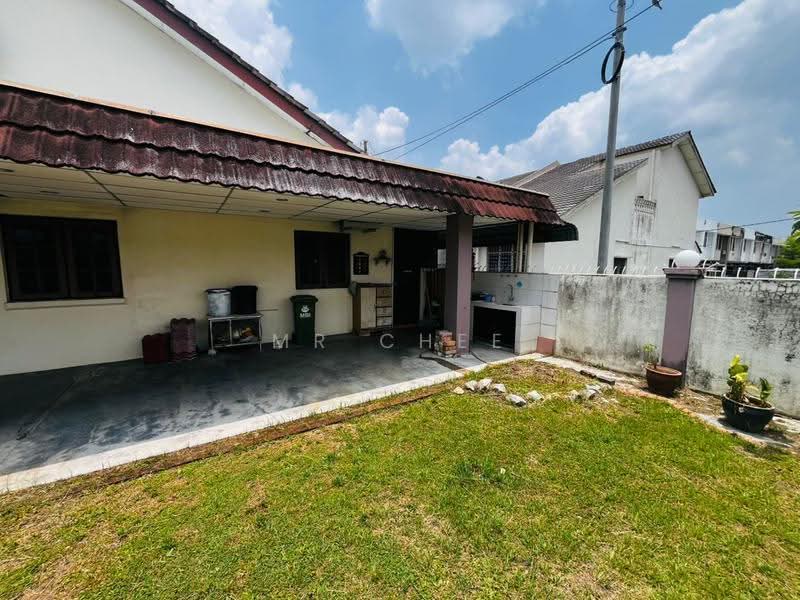 2-storey Terraced House for Sale in Anjung Bercham Utara (Ipoh) - Mr Chee - Exterior - PropertyGuru.com.my