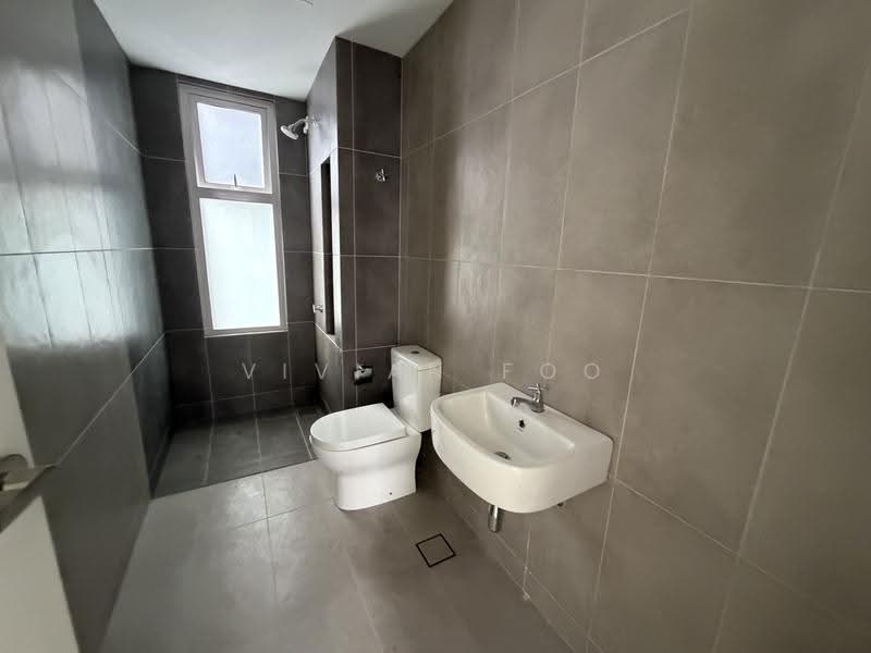 Kondominium untuk Dijual di Emerald Hill - Vivian Foo - Bathroom - PropertyGuru.com.my