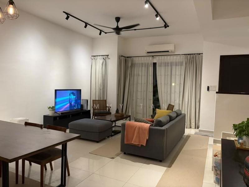 2-storey Terraced House for Sale in Bandar Seri Coalfields (Sungai Buloh) - Jimmy Tan - Living Room - PropertyGuru.com.my