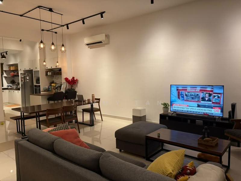 2-storey Terraced House for Sale in Bandar Seri Coalfields (Sungai Buloh) - Jimmy Tan - Living Room - PropertyGuru.com.my