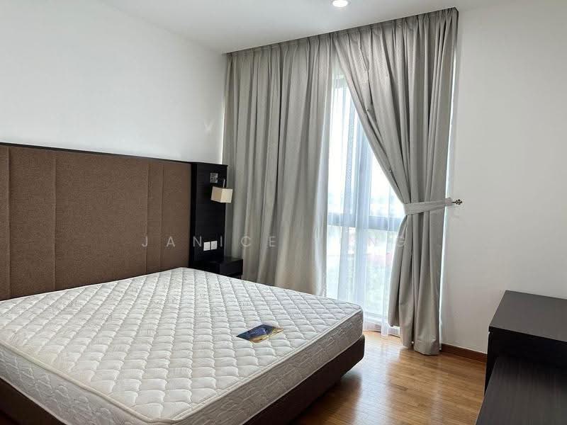 Pangsapuri untuk Disewa di Molek Pine 3 - Janice Yong - Bedroom - PropertyGuru.com.my