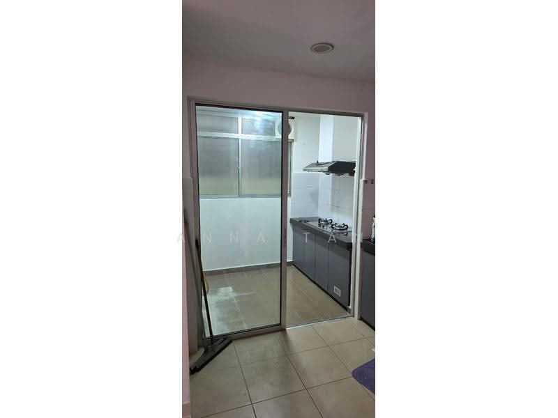 Pangsapuri untuk Disewa di Trifolis - Anna Tan - Kitchen - PropertyGuru.com.my