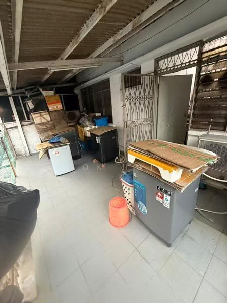 Rumah Teres 1-Tingkat untuk Dijual di Taman Pelangi (Johor Bahru) - Kok Hui - Balcony - PropertyGuru.com.my