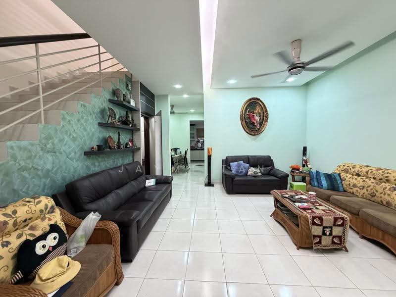 Rumah Teres untuk Dijual di Bandar Mahkota Cheras (Cheras) - Jaymi Tan - Living Room - PropertyGuru.com.my