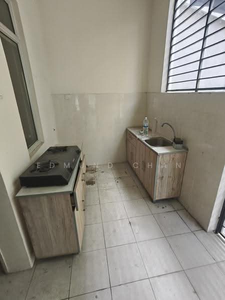 Cluster House for Rent in Puchong (Selangor) - Edmund Chan - Kitchen - PropertyGuru.com.my