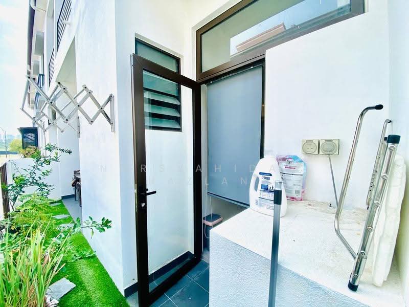 2-storey Terraced House for Rent in Setia Safiro (Cyberjaya) - Norsyahidah Razlan - Exterior - PropertyGuru.com.my