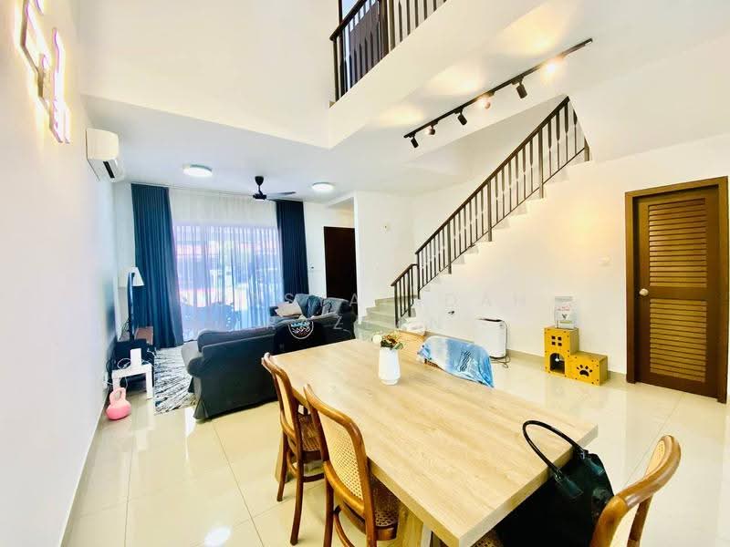2-storey Terraced House for Rent in Setia Safiro (Cyberjaya) - Norsyahidah Razlan - Living Room - PropertyGuru.com.my