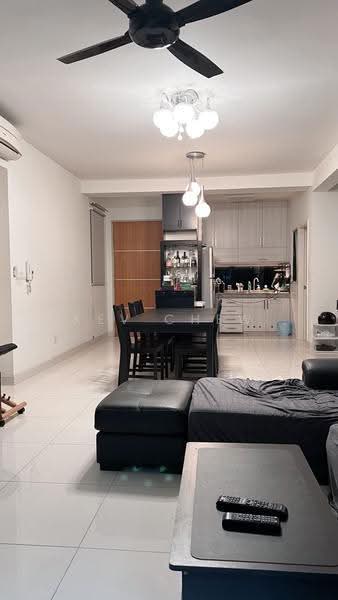 Kondominium untuk Disewa di The Z Residence - Kev Chew - Living Room - PropertyGuru.com.my