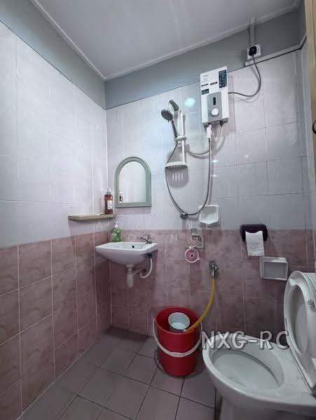 Terraced House for Sale in Bandar Botanic (Klang) - Adeline Foong - Bathroom - PropertyGuru.com.my