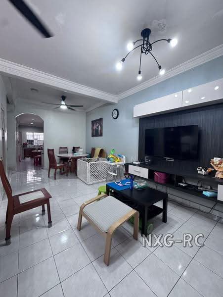 Terraced House for Sale in Bandar Botanic (Klang) - Adeline Foong - Living Room - PropertyGuru.com.my