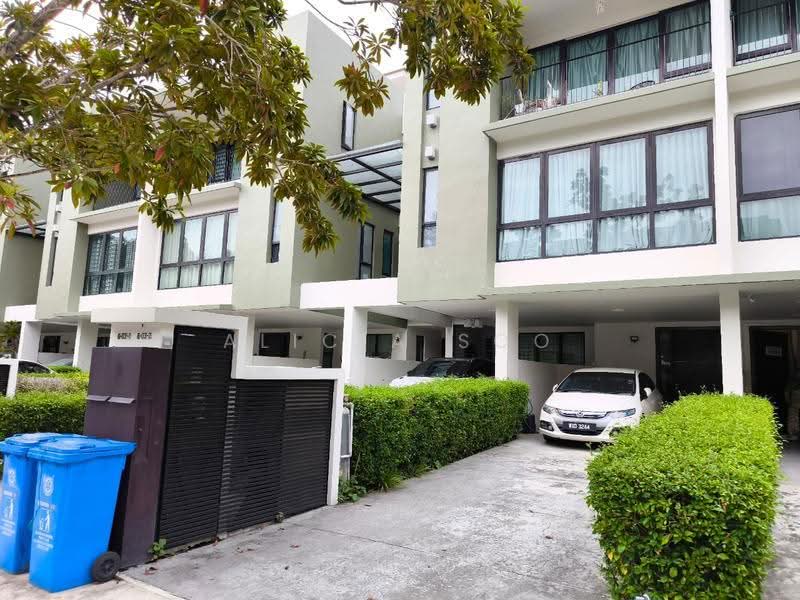 Rumah Bandar untuk Dijual di Shah Alam (Selangor) - Alicia Soo - Exterior - PropertyGuru.com.my