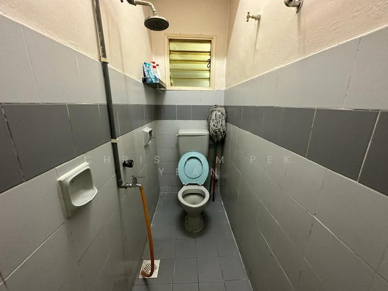 Rumah Teres untuk Dijual di Bandar Sungai Long (Selangor) - Chris Lim Pek Yean - Bathroom - PropertyGuru.com.my