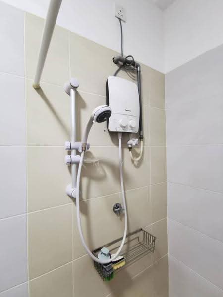 Rumah Kluster untuk Disewa di Taman Austin Heights (Tebrau) - Sam Yap - Bathroom - PropertyGuru.com.my
