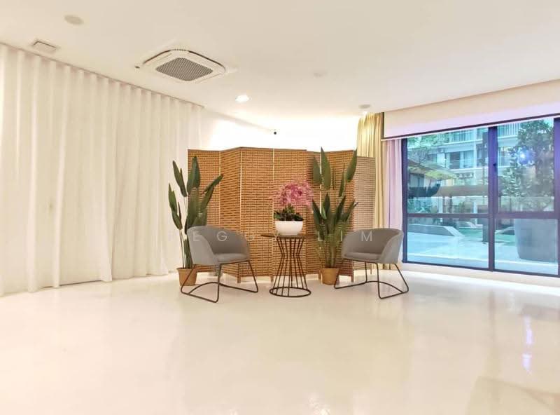 Service Residence for Sale at The Glenz @ Glenmarie - Peggy Lim - Living Room - PropertyGuru.com.my