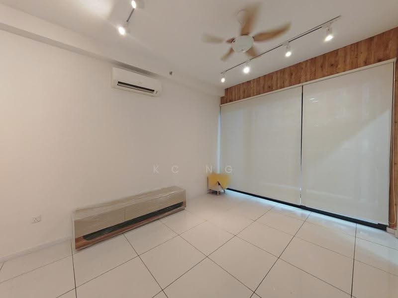 Service Residence for Sale at The Glenz @ Glenmarie - KC Ng - Living Room - PropertyGuru.com.my