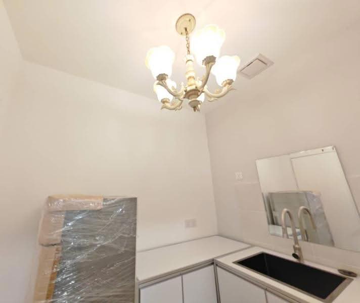 Service Residence for Sale at The Glenz @ Glenmarie - KC Ng - Kitchen - PropertyGuru.com.my