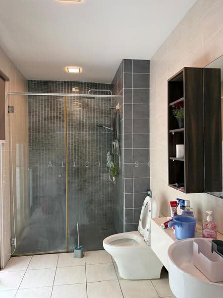 Rumah Bandar untuk Dijual di Shah Alam (Selangor) - Alicia Soo - Bathroom - PropertyGuru.com.my