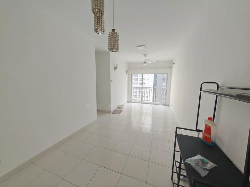 Kondominium untuk Dijual di Sky Awani Residensi 1 - Yuki Ng - Living Room - PropertyGuru.com.my