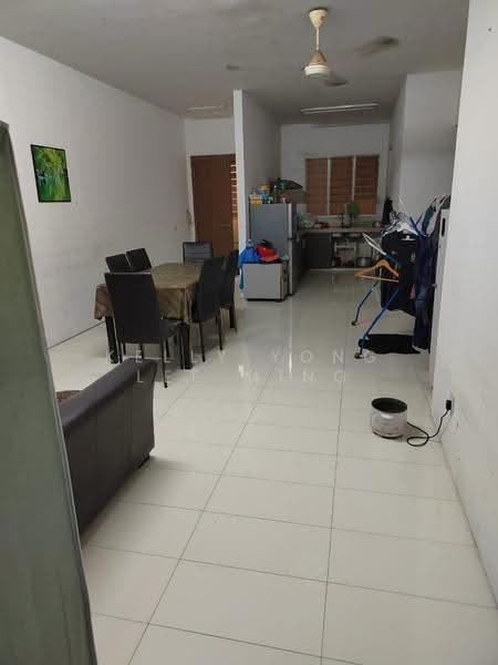 Kediaman Servis untuk Dijual di Titiwangsa Sentral - Kelly Yong Lee Ming - Living Room - PropertyGuru.com.my