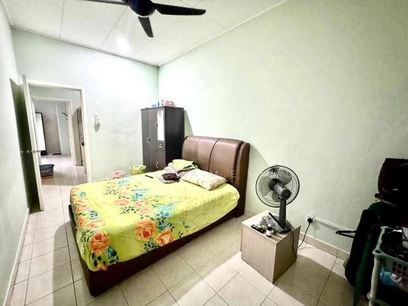 2-storey Terraced House for Sale in Seksyen 3 Bandar Baru Bangi (Bandar Baru Bangi) - Shafiq Amerudin - Bedroom - PropertyGuru.com.my