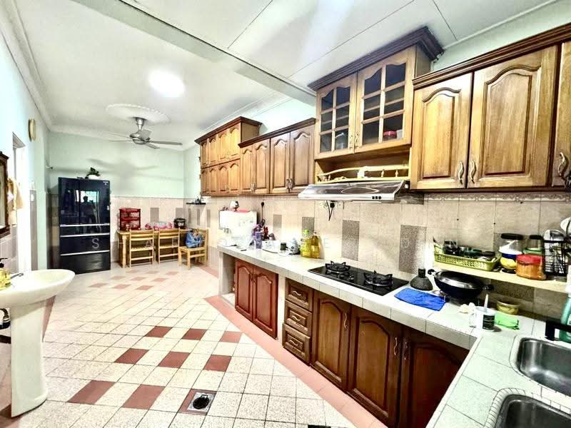 2-storey Terraced House for Sale in Seksyen 3 Bandar Baru Bangi (Bandar Baru Bangi) - Shafiq Amerudin - Kitchen - PropertyGuru.com.my