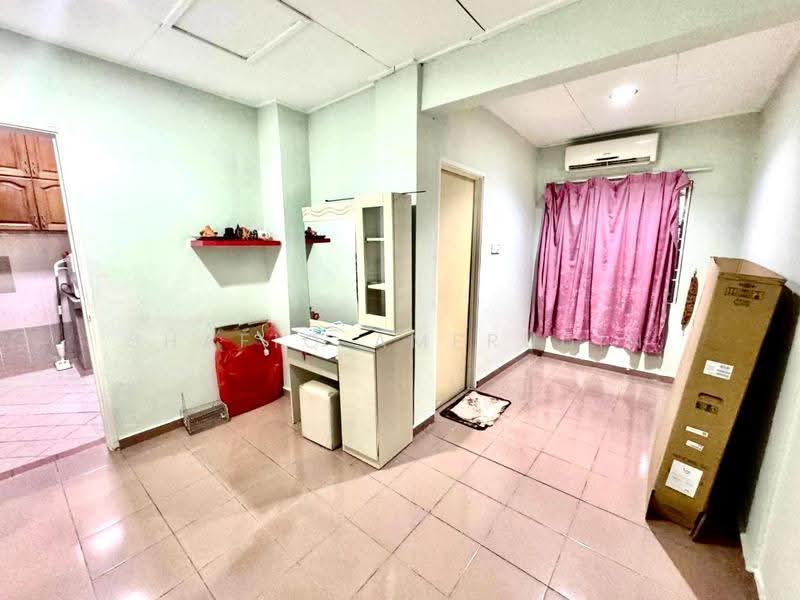 2-storey Terraced House for Sale in Seksyen 3 Bandar Baru Bangi (Bandar Baru Bangi) - Shafiq Amerudin - Interior - PropertyGuru.com.my