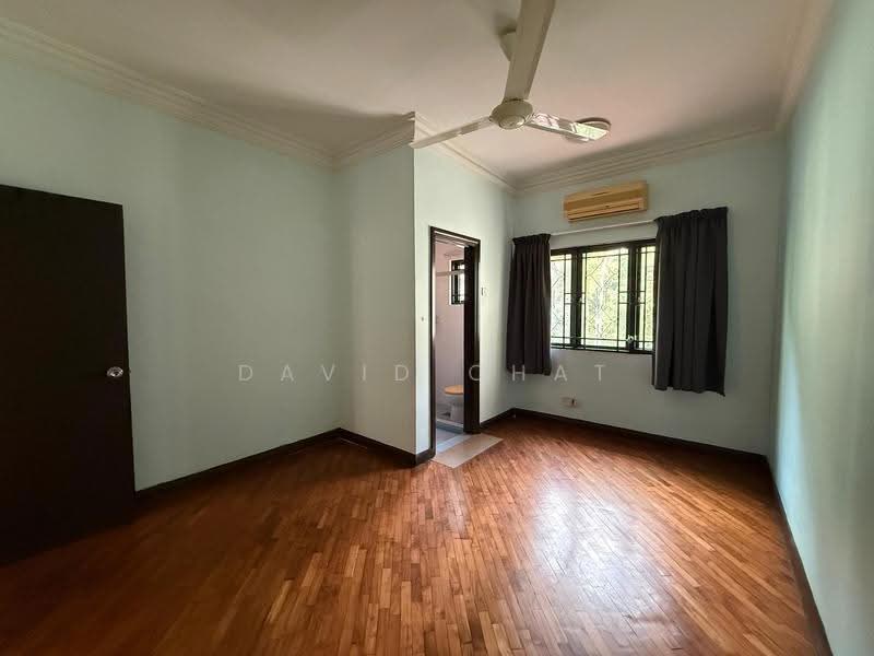 Rumah Berkembar untuk Dijual di Taman Bukit Segar (Cheras) - David Chat - Bedroom - PropertyGuru.com.my