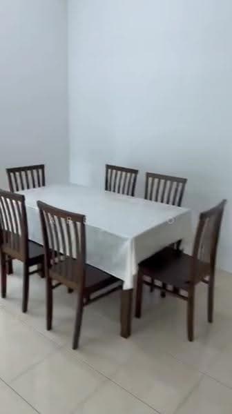 Kondominium untuk Disewa di Starhill Luxury Residence - Abby Woo - Dining Room - PropertyGuru.com.my