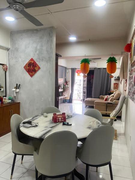 Pangsapuri untuk Dijual di Vista Saujana - Jet Tan - Dining Room - PropertyGuru.com.my