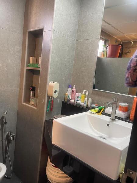 Pangsapuri untuk Dijual di Vista Saujana - Jet Tan - Bathroom - PropertyGuru.com.my