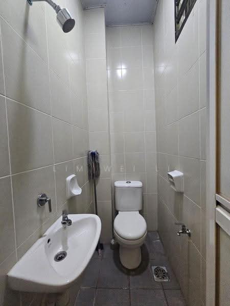 Semi-Detached House for Rent in Johor Bahru (Johor) - Lim Wei Li - Bathroom - PropertyGuru.com.my