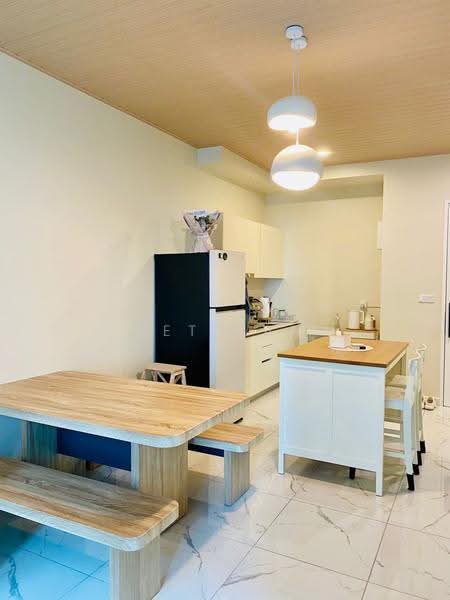Service Residence for Rent at Cubic Botanical - Jet Tan - Kitchen - PropertyGuru.com.my