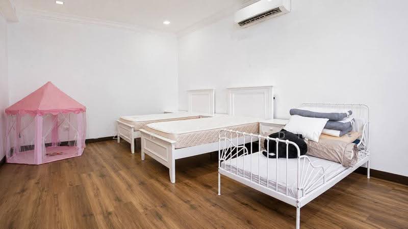Bungalow House untuk Dijual di Seksyen 8 (Shah Alam) - Adzura Zamedin - Bedroom - PropertyGuru.com.my