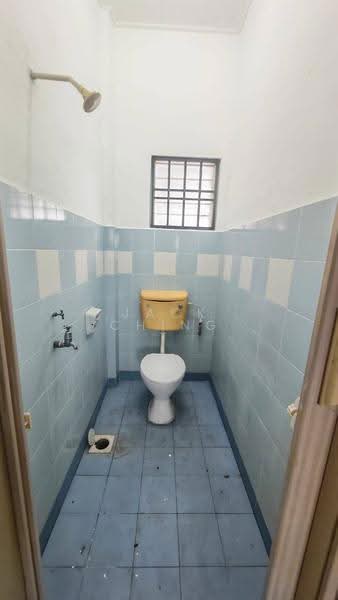 Rumah Flat untuk Disewa di Taman Gaya - Jack Ching - Bathroom - PropertyGuru.com.my