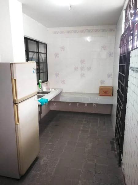Rumah Teres untuk Dijual di Bandar Sungai Long (Selangor) - Chris Lim Pek Yean - Kitchen - PropertyGuru.com.my