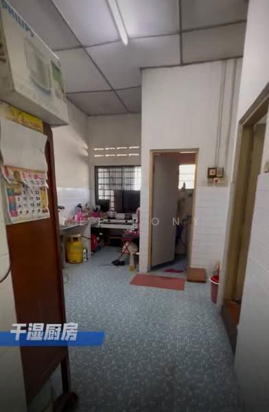 Rumah Teres 1-Tingkat untuk Dijual di Taman Wah Keong (Ipoh) - Tee Pony - Kitchen - PropertyGuru.com.my