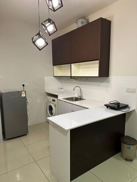 Kediaman Servis untuk Disewa di Menara Geno - Dalynn Tan - Kitchen - PropertyGuru.com.my