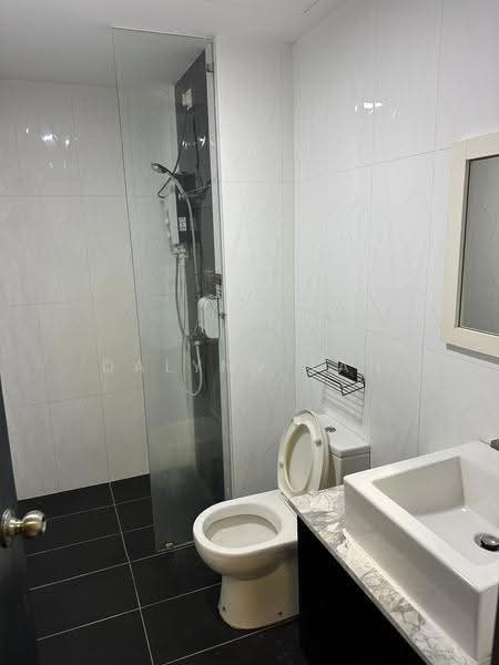 Kediaman Servis untuk Disewa di Menara Geno - Dalynn Tan - Bathroom - PropertyGuru.com.my