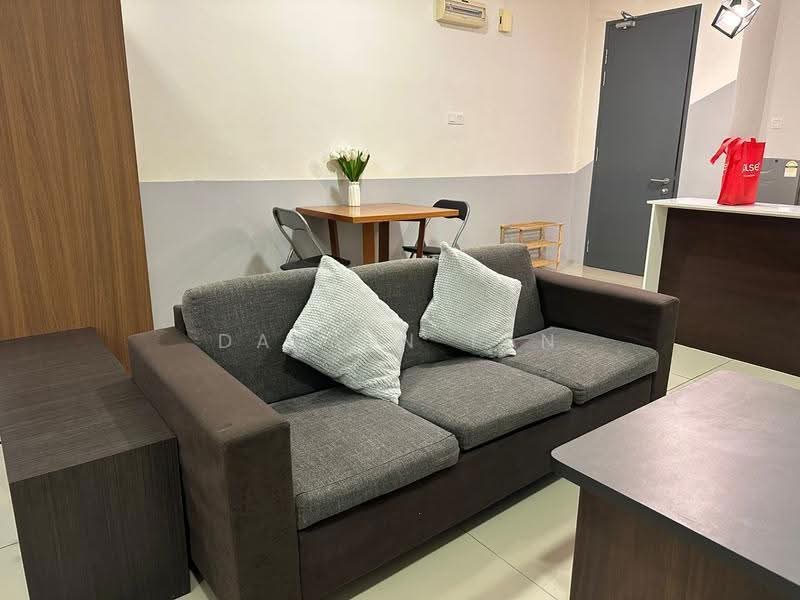 Kediaman Servis untuk Disewa di Menara Geno - Dalynn Tan - Living Room - PropertyGuru.com.my