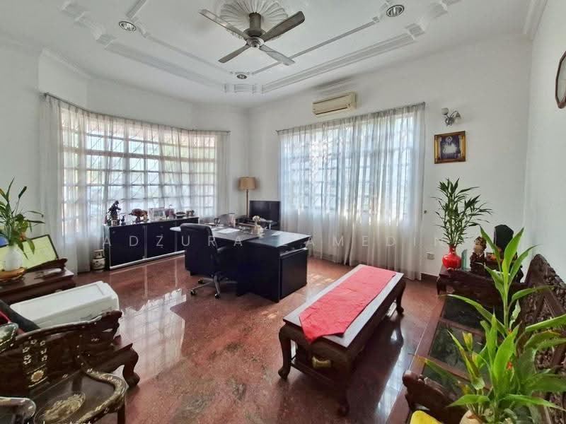 Bungalow House untuk Dijual di Seksyen 6 (Kota Damansara) - Adzura Zamedin - Study - PropertyGuru.com.my