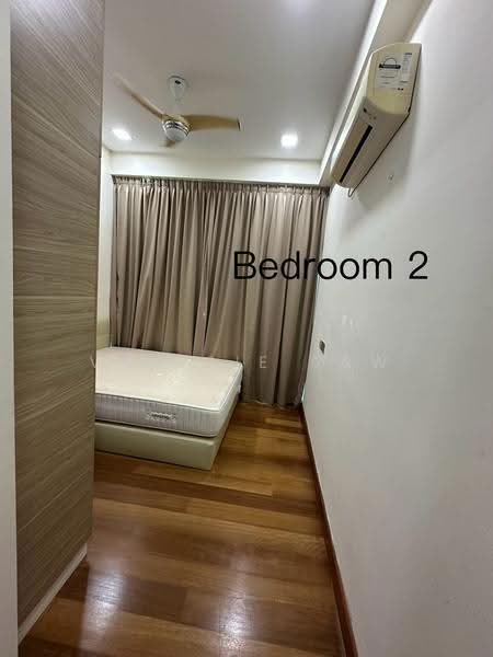 Kediaman Servis untuk Dijual di Paragon Residences @ Straits View - Valerie Saw - Bedroom - PropertyGuru.com.my