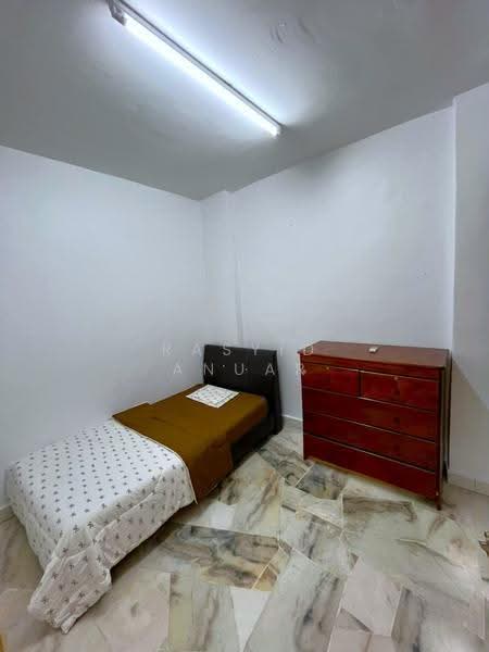 Kondominium untuk Disewa di Gurney Heights - Rasyid Anuar - Bedroom - PropertyGuru.com.my