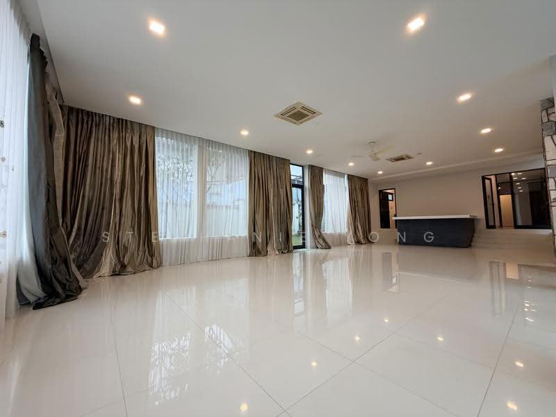 Bungalow House for Sale in Taman Hillview (Ulu Kelang) - Stephanie Yong - Living Room - PropertyGuru.com.my