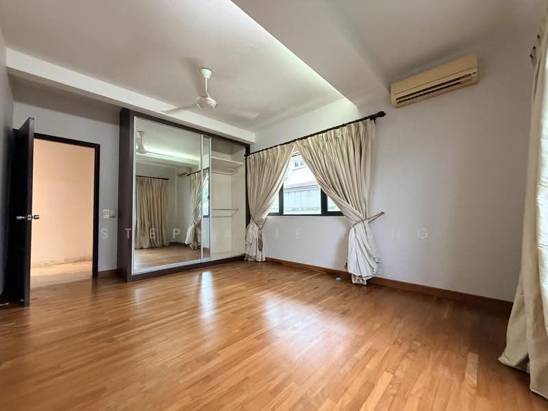 Bungalow House for Sale in Taman Hillview (Ulu Kelang) - Stephanie Yong - Bedroom - PropertyGuru.com.my